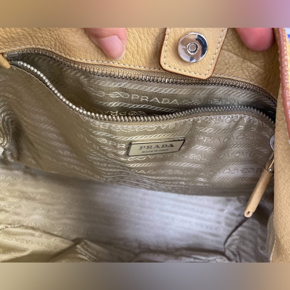 Preloved Prada hobo shoulder bag - Picture 10 of 15